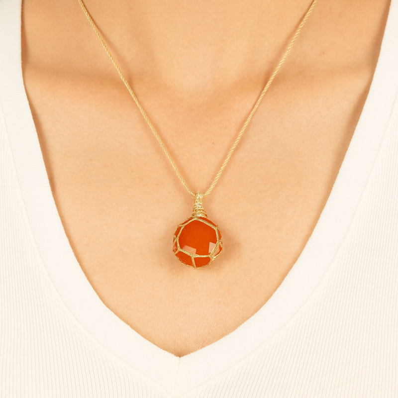 Metal-Free Carnelian Necklace – Creative & Confident Energy