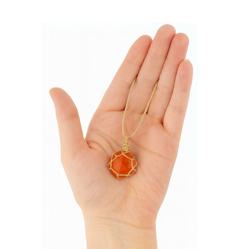 Metal-Free Carnelian Necklace – Creative & Confident Energy