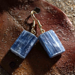 Blue Kyanite Earrings: Instant Alignment